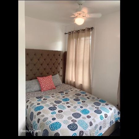 Brand New Bedroom With Tv Next Jhu Baltimore Exterior foto